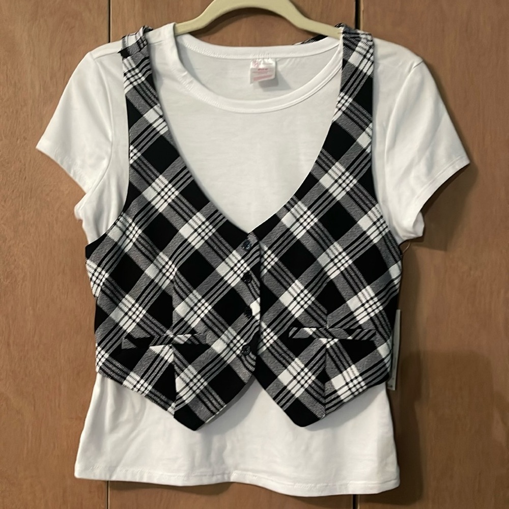 Juniors Vest Twofer
